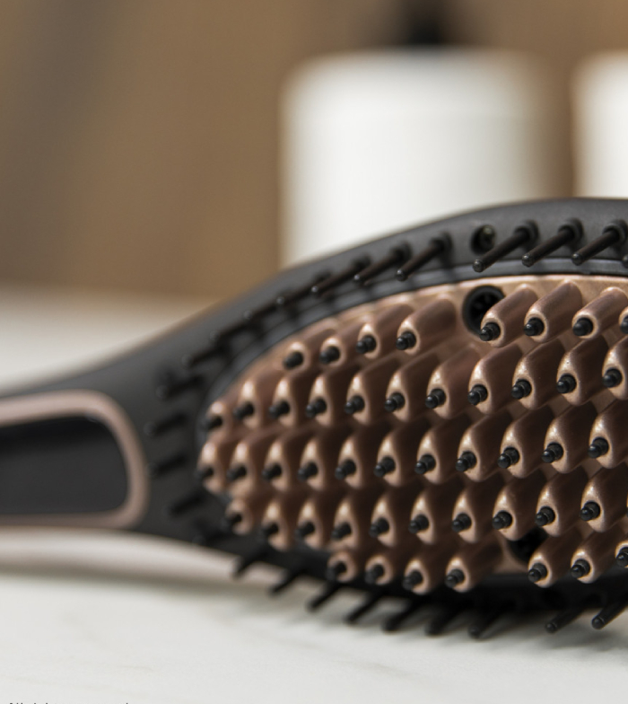 Cecotec - ¡Lúcete con Bamba! ✨ >>  El cepillo  alisador Bamba InstantCare 900 Perfect Brush deja el pelo más brillante y  sin encrespamiento.