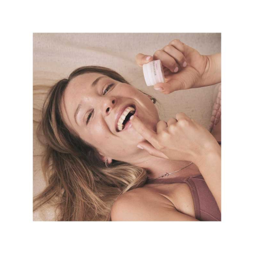 Alma Secret - Repairing Lip Balm Manuka Lip Balm - Strawberry