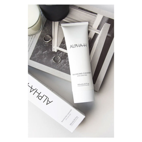 Alpha-H - Cleanser with Aloe Vera Balancing Cleanser