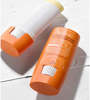 Avène - Facial sunscreen in stick SPF50+ for sensitive areas