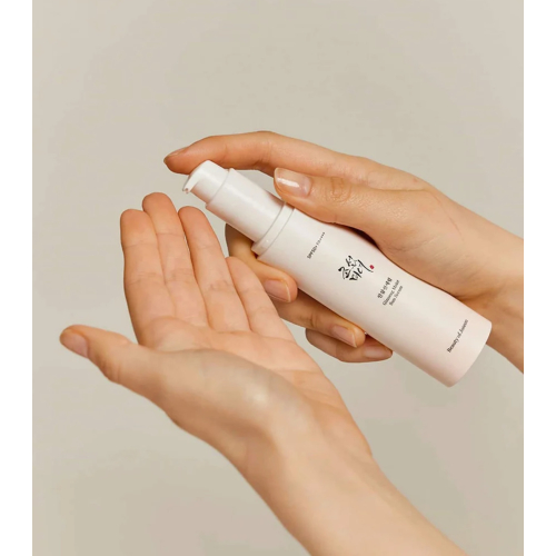 Beauty of Joseon - Moisturizing sunscreen serum texture SPF50+