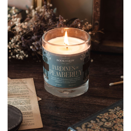 Book and Glow - *Mundos extraordinadios* - Soy Candle - Jardines de Pemberley