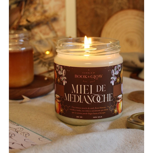 Book and Glow - *Mundos Extraordinarios* - Soy candle - Miel de medianoche