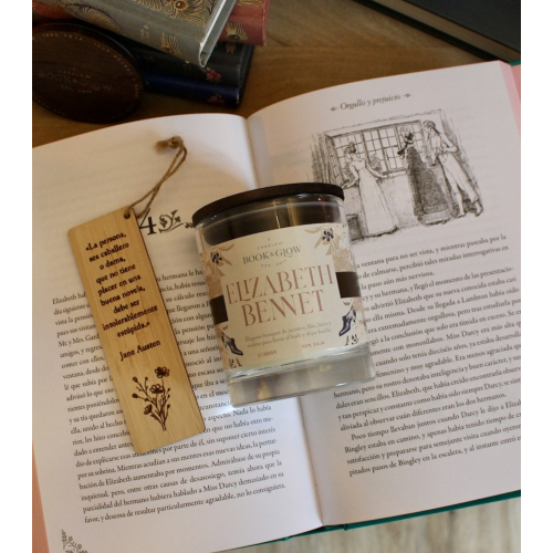 Book and Glow - *Remarkable Worlds* - Vegan Soy Candle - Elizabeth Bennet