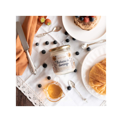 Book and Glow - *Perfect Moments* - Soy Candle - Mañana de domingo