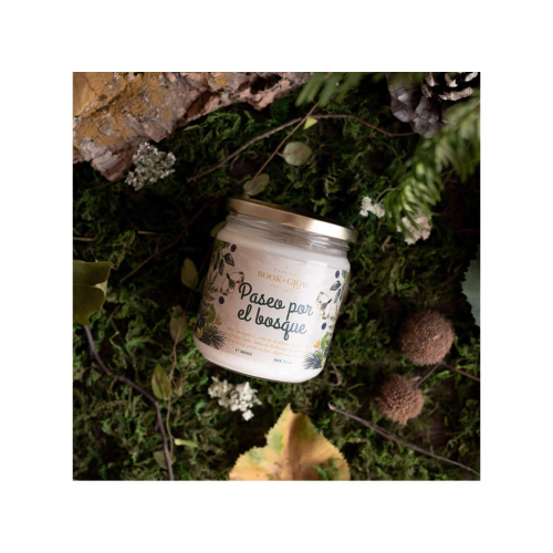 Book and Glow - *Perfect Moments* - Soy Candle - Paseo por el bosque