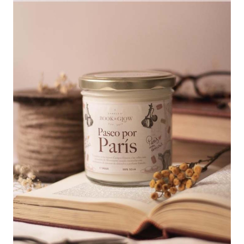 Book and Glow - *Wanderlust* - Soy candle - Paseo por París