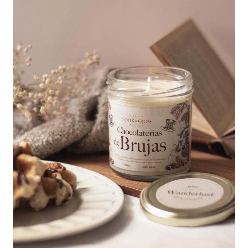 Book and Glow - *Wanderlust* - Soy candle - Chocolaterías de Brujas