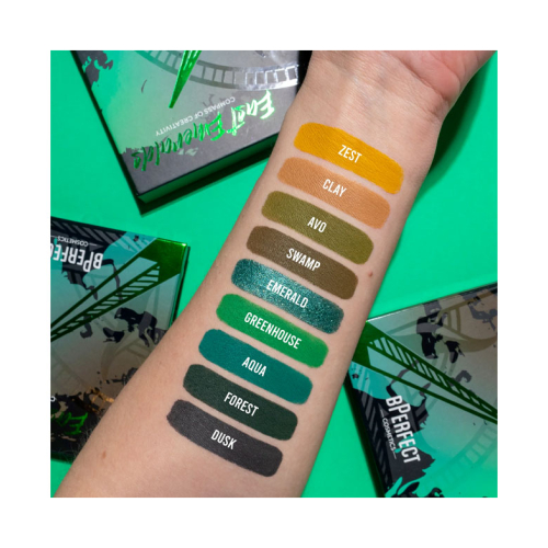 BPerfect - *Compass of Creativity* - Eyeshadow Palette East Emeralds