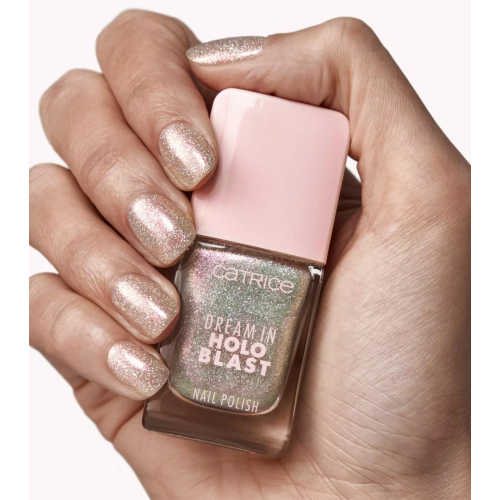 Catrice - Nail Polish Dream In Holo Blast - 060: Prism Universe