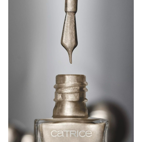 Catrice - Magnetic Nail Polish Bold Magnetic - 030: Drawn To You