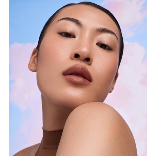 Catrice - *Glass Cloud* - Powder cream effect lipstick Blur-Real Lip - C010: Teddy Hug