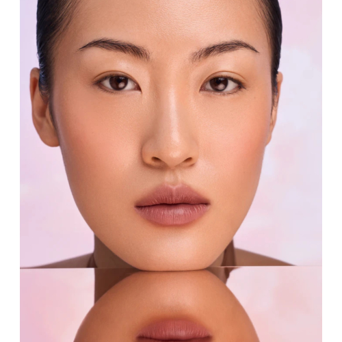 Catrice - *Glass Cloud* - Powder cream effect lipstick Blur-Real Lip - C020: Blushed Reality