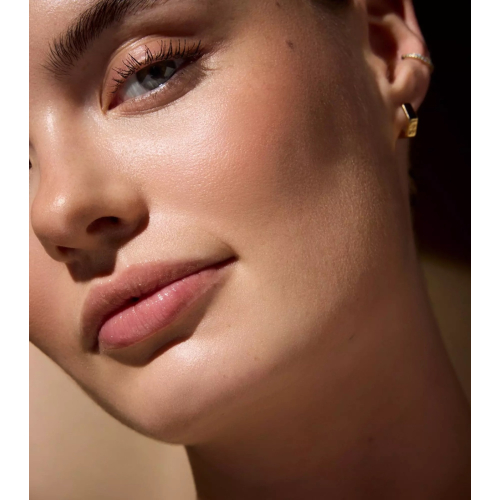 Catrice - *Wonder Woman* - Shimmer Lip Glaze - 010: Believe In Wonder