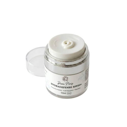 Diana Piriz Cosmetics - Facial sunscreen Hydradefense SPF50+