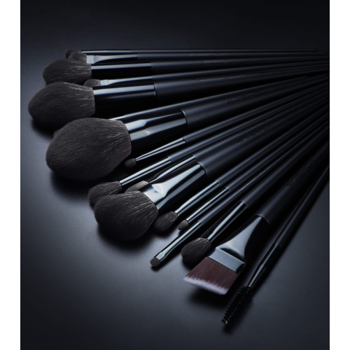 Eigshow - *King Knight* - Set of 19 makeup brushes