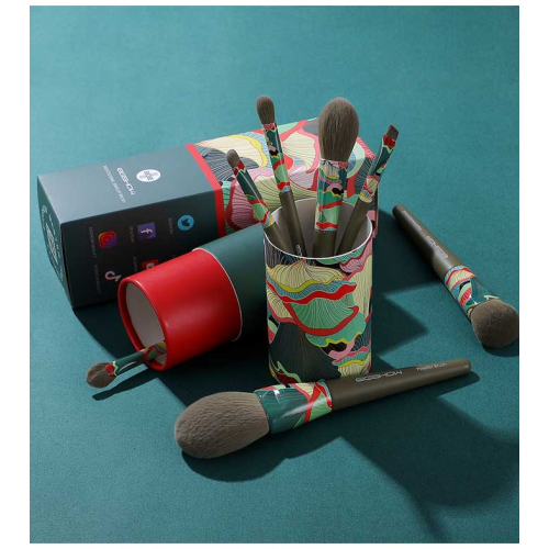 Eigshow - 7 Brush Set Essential Series - Greener