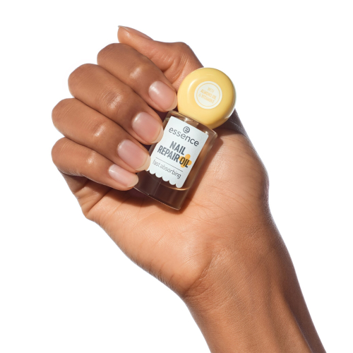 essence - Regenerating nail oil The Nail Repair Oil