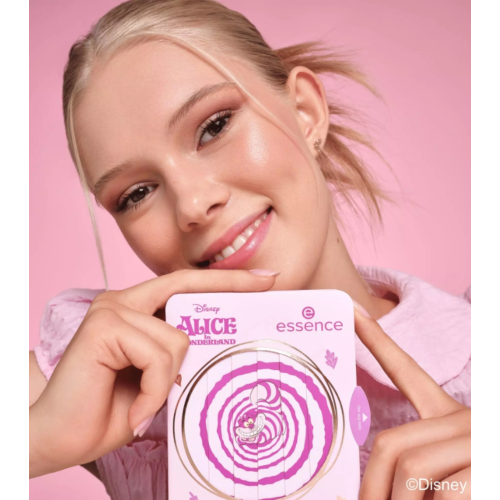 essence - *Alice in Wonderland* - Eyeshadow Palette - 01: All Smiles Here