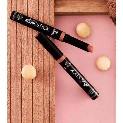 essence - Long-lasting matte finish lipstick The Slim Stick - 102: Over The Nude