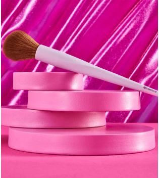 essence - Blush and highlighter brush