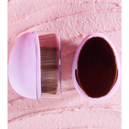 essence - Kabuki face brush