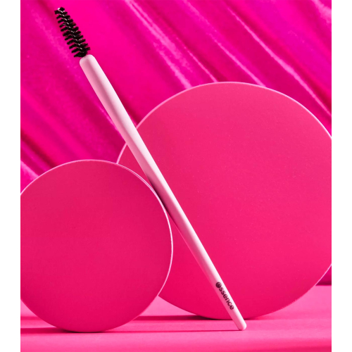 essence - Eyebrow brush