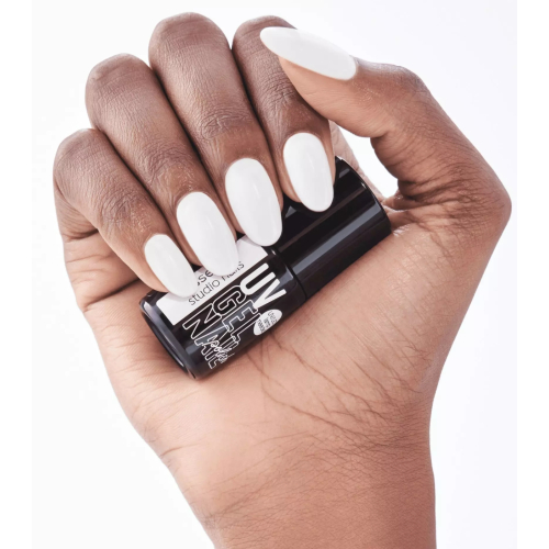essence - *UV Gel Nail* - Nail polish - 01: WHITE all night