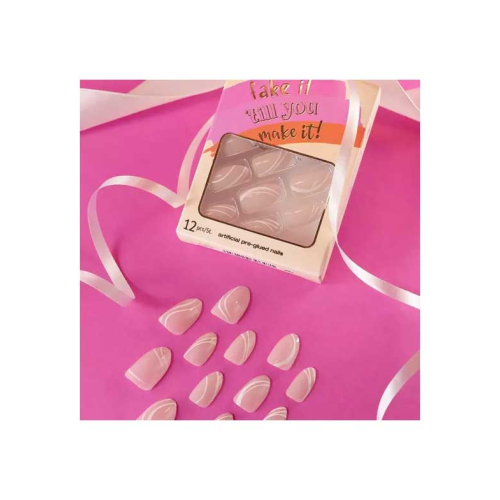 essence - *Fake it \'till you make it* - Fake nails - 04: Marblemania