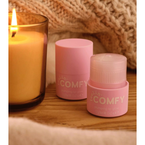 essence - *Feelin' Comfy* - Volumizing Lip Gloss