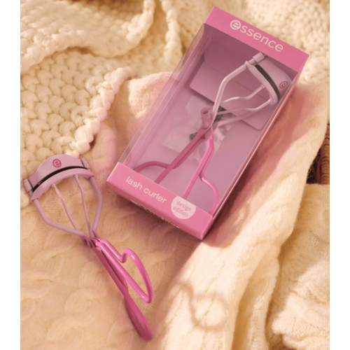 essence - *Feelin' Comfy* - Eyelash curler
