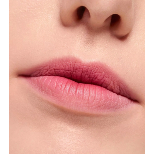 essence - Matte lipstick with a blurred finish BLUR soufflé - 05: Crush Hour