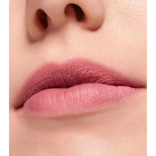 essence - Matte lipstick with a blurred finish BLUR soufflé - 06: Pillow Talking