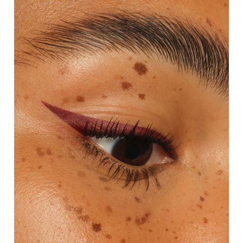 essence - Eye pencil Kajal - 32: Red Velvet