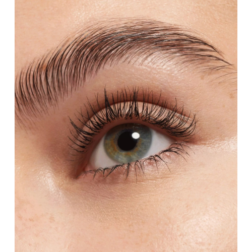 essence - Maximum Definition waterproof volume mascara