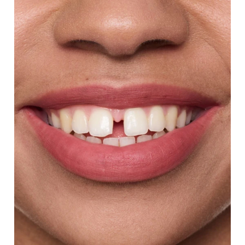 essence - Lip mousse Juicy Matte - 05: Gauzy Latte