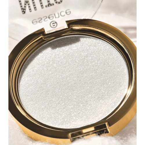 essence - *Nuts About You* - Powder Highlighter - Sugar Plum Fairy's Dust