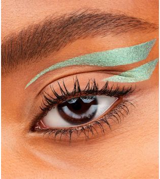 essence - Liquid Eyeshadow Luminous Eye Tint - 06: Sparkly Jade