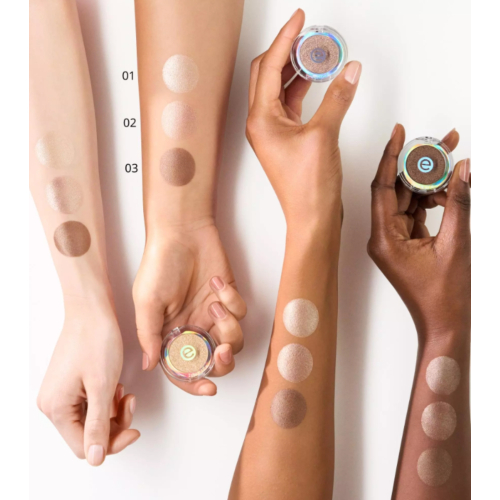 essence - Pearly Monochrome Eyeshadow - 01: Golden Glow