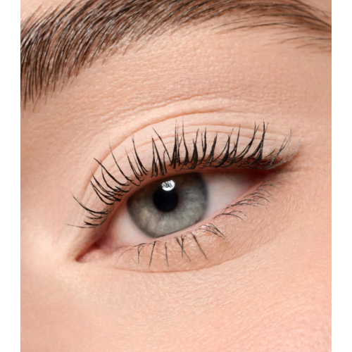 essence - Monochrome Eyeshadow Mate - 01: Soft Beige