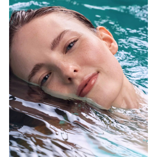 essence - *The Little Mermaid* - Peptide Lip Gloss - 02: Seaside Romance