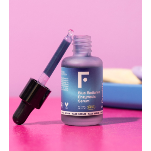 Freshly Cosmetics - Mandelic Acid Exfoliating Serum Blue Radiance AHA Treatment