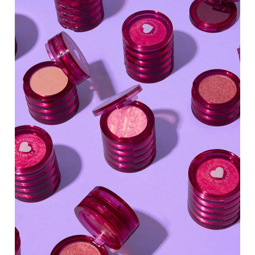 I Heart Revolution - *Midnight Cherry* - Snack Stacks Eyeshadow Palette - Cherry On Top