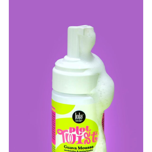Lola Cosmetics - *Plot Twist* - Conditioning Mousse for Curls - Guava