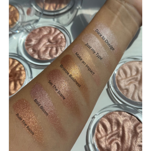 Makeup Revolution - Reloaded Powder Highlighter - Bronze Boldness