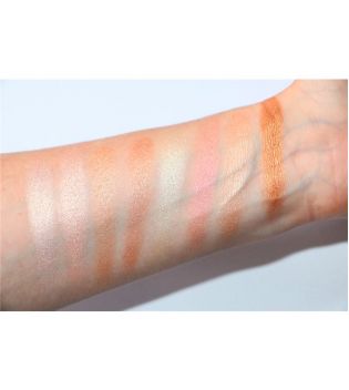 Makeup Revolution - Highlighter Palette Ultra Pro Glow 2