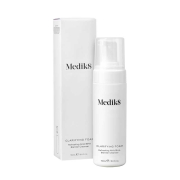 Medik8 - Cleansing foam with AHA/BHA Clarifying Foam - Skin with imperfections
