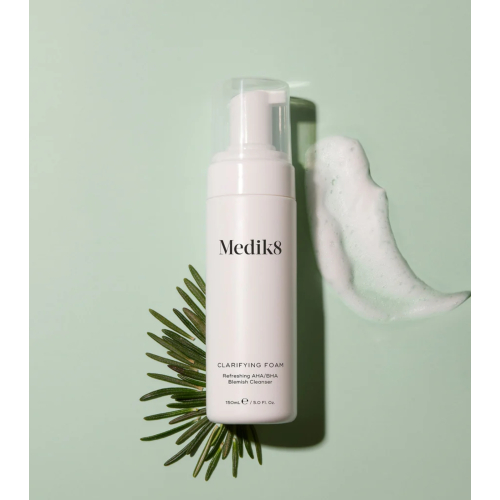 Medik8 - Clarifying Foam Cleansing Foam with AHA/BHA - Mini Size