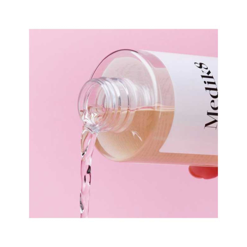 Medik8 - PHA Daily Exfoliating Toner with Enzyme Activator Press & Glow