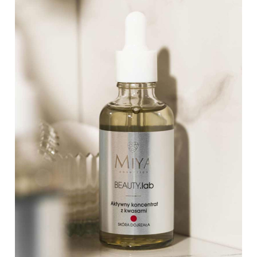 Miya Cosmetics - Rejuvenating facial serum for mature skin BEAUTY.lab
